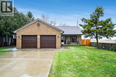 6119 Emerson AVENUE Comber ON N0P1J0