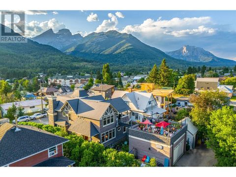 622 5TH Avenue Fernie BC V0B1M0