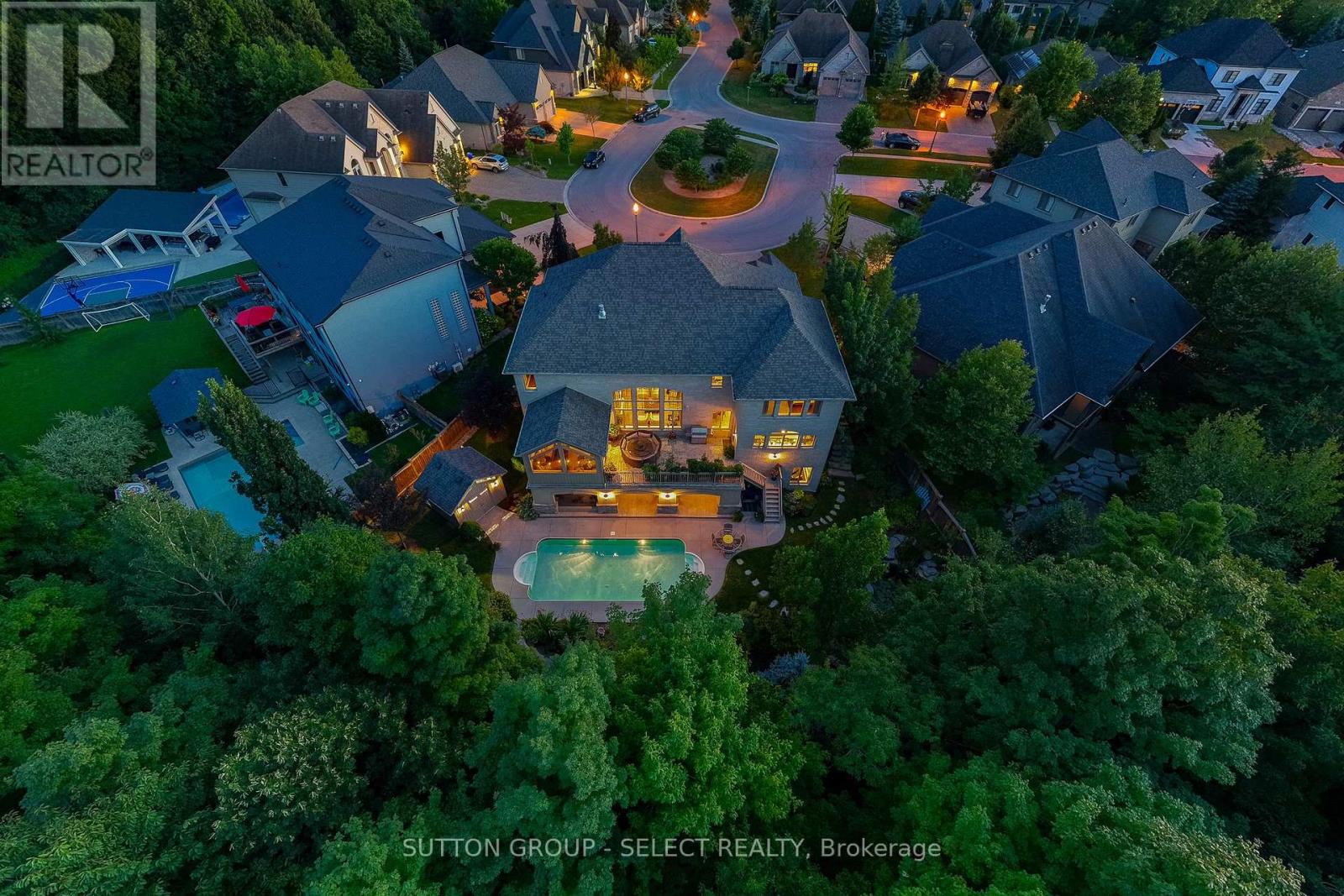 565 EAGLETRACE DRIVE