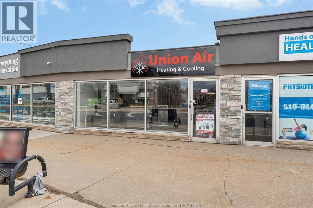 3905-3911 TECUMSEH ROAD East