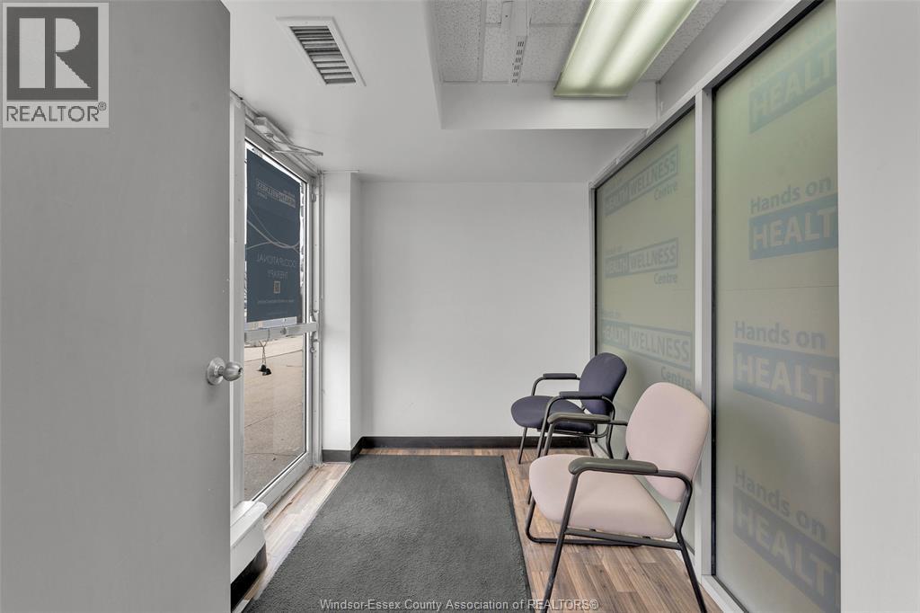 3905-3911 TECUMSEH ROAD East