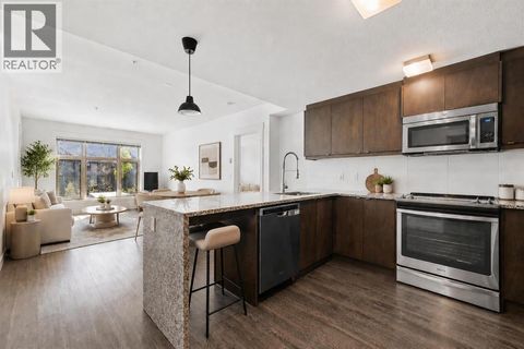 121, 15 Aspenmont Heights SW Calgary AB T3H0E3