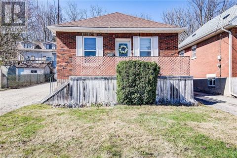 124 ELIZABETH Street Guelph ON N1E2X3