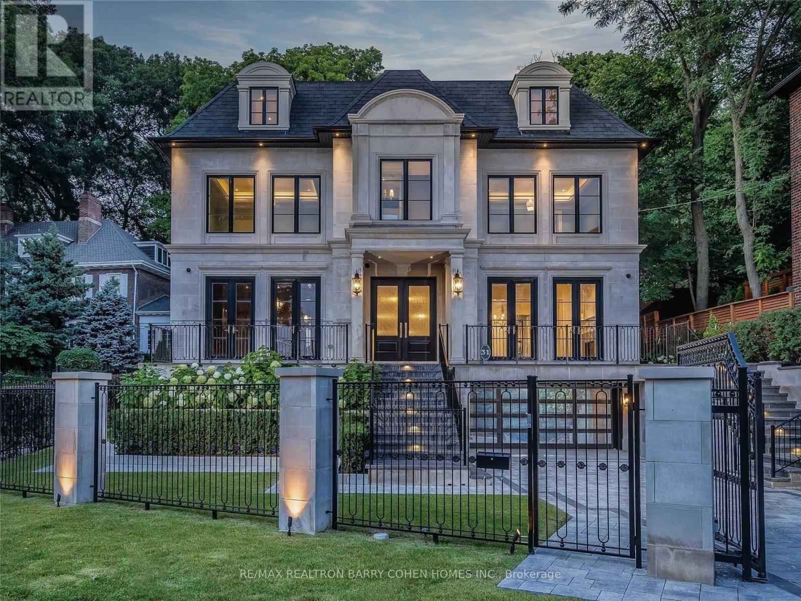 31 RUSSELL HILL ROAD
