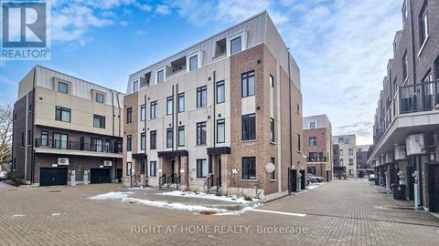 32 SPRUCE PINES CRESCENT Toronto (Victoria Village) ON M4A2X2