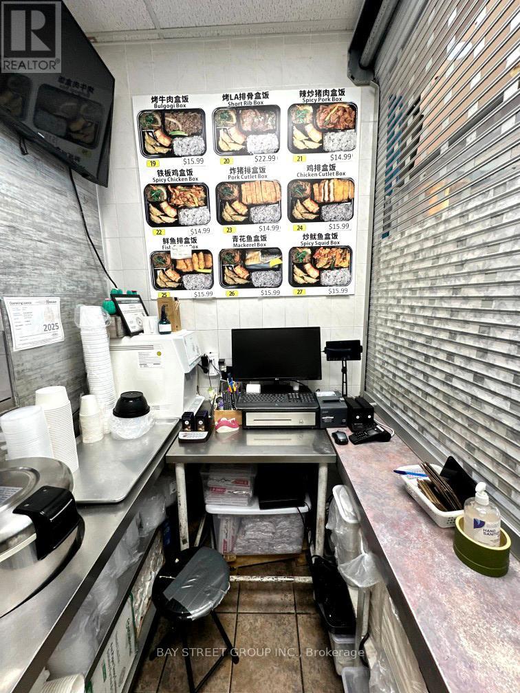 F259 - 3255 HIGHWAY 7 E