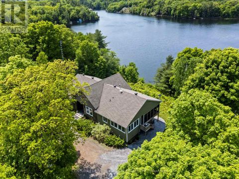 32 FOREST BREEZE LANE Rideau Lakes ON K0G1E0