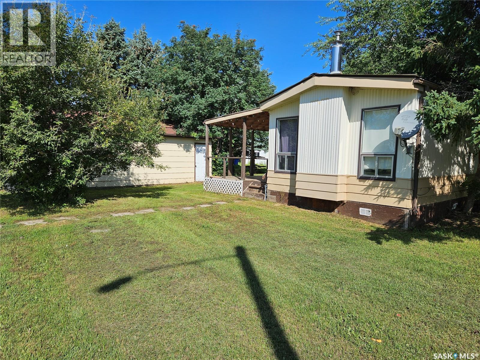 216 Railway AVENUE
