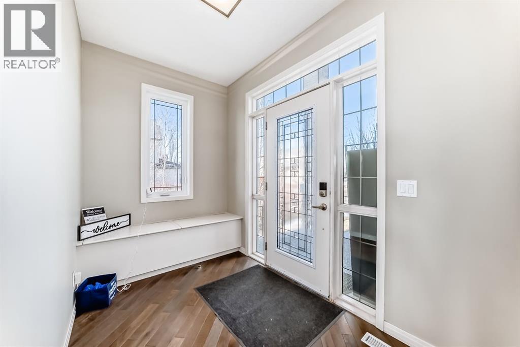 204 Sage Valley Close NW