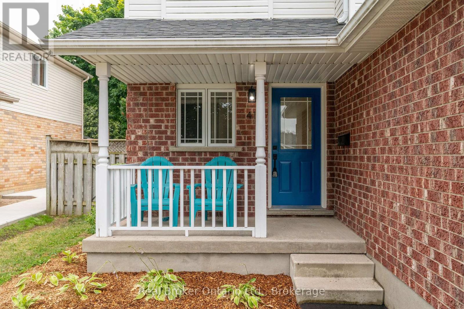 41 CANDLEWOOD DRIVE