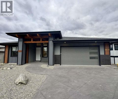 2140 Montenegro Drive Kelowna BC V1P0B2