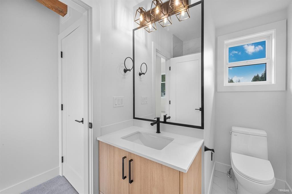 20 798 HOT SPRINGS ROAD|Harrison Hot Springs