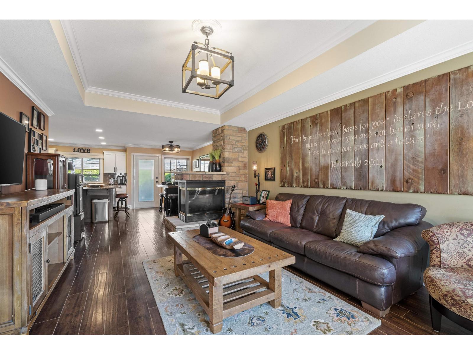 46 6887 SHEFFIELD WAY|Sardis East Vedder