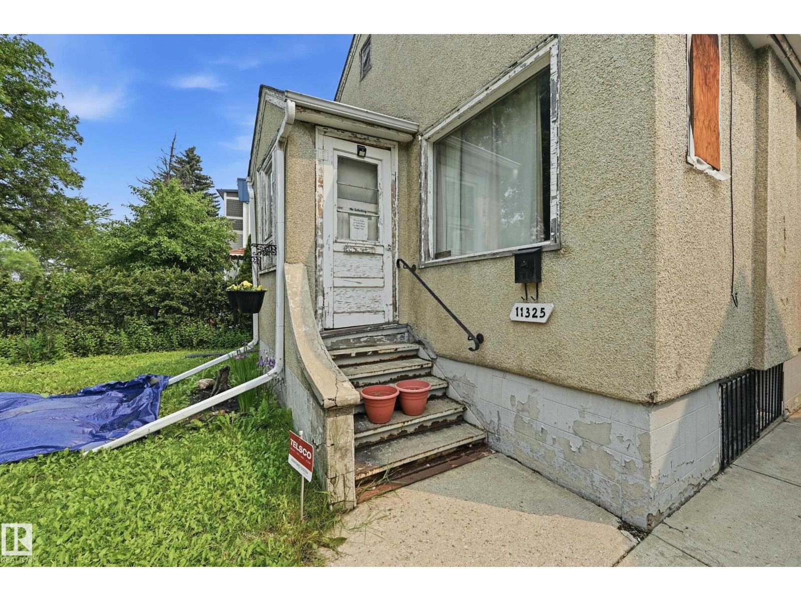 11325 101 ST NW