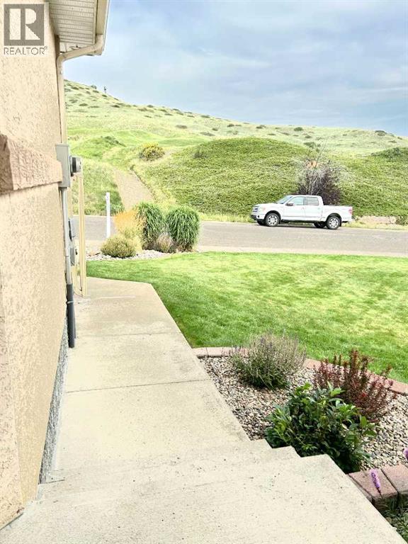 B, 410 Canyon Boulevard W