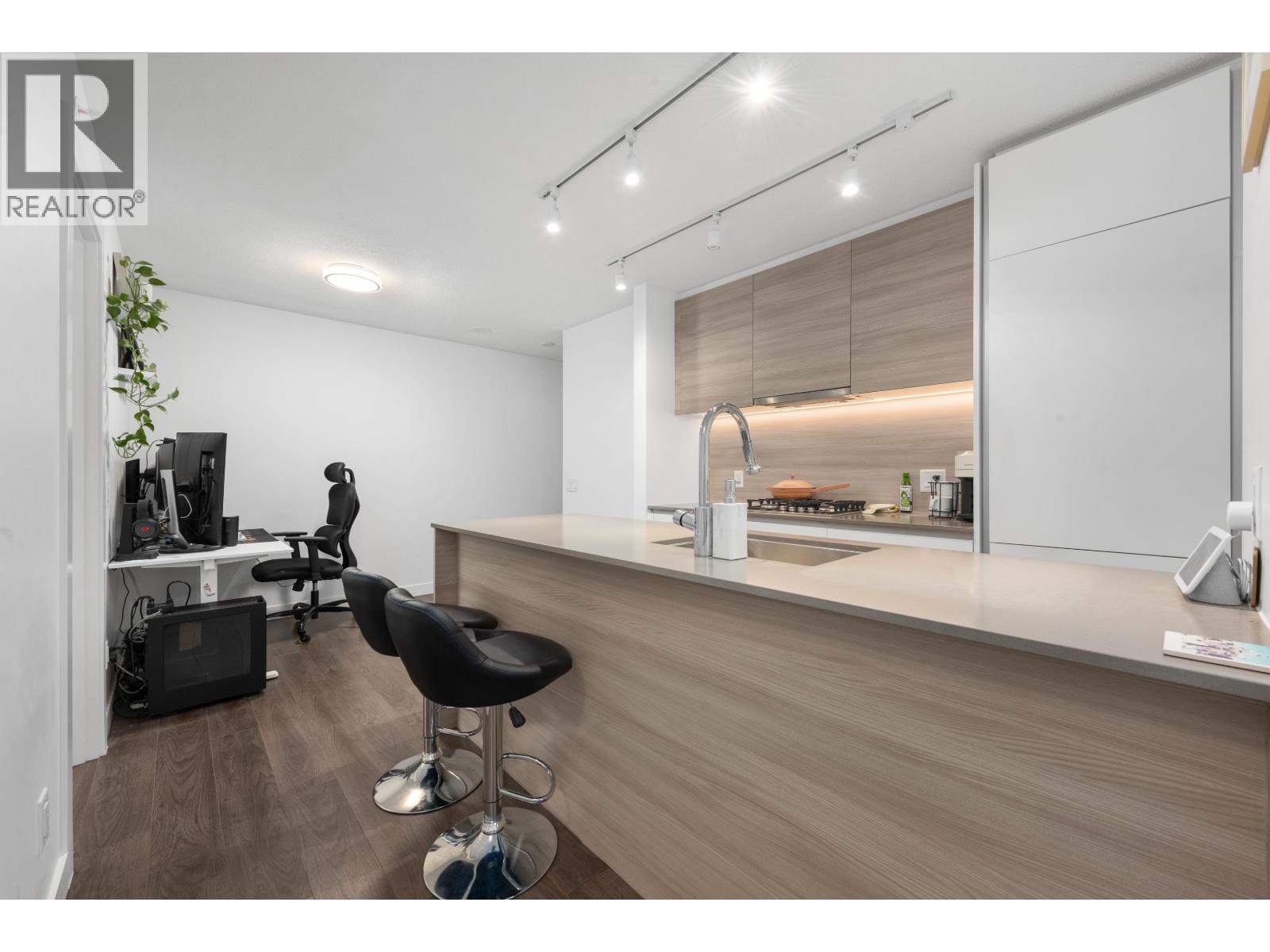 2509 908 QUAYSIDE DRIVE