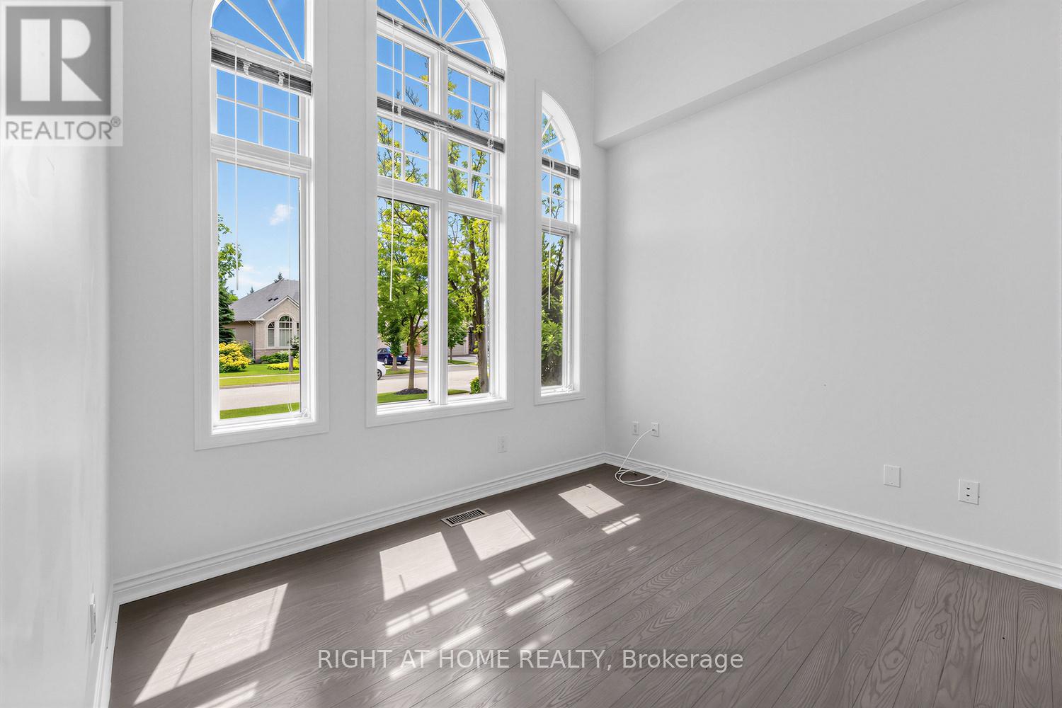 4145 BONAVISTA CRESCENT