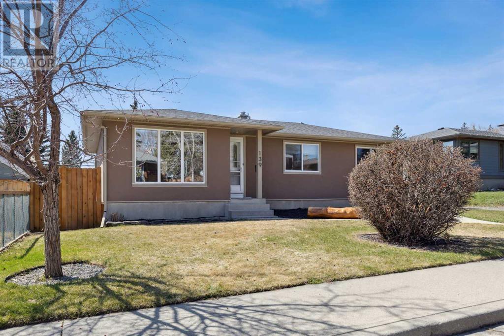 139 Cornwallis Drive NW