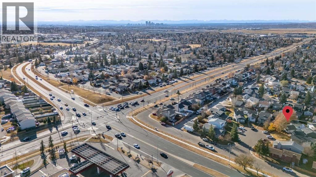 13 Martingrove Court NE