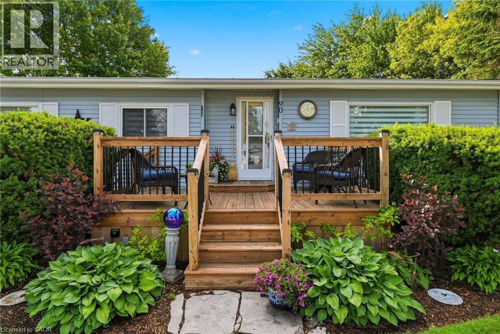 90 FAIRVIEW Crescent