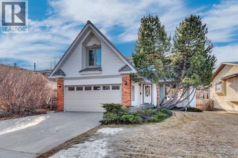 323 Hawkwood Boulevard NW Calgary AB T3G3G7