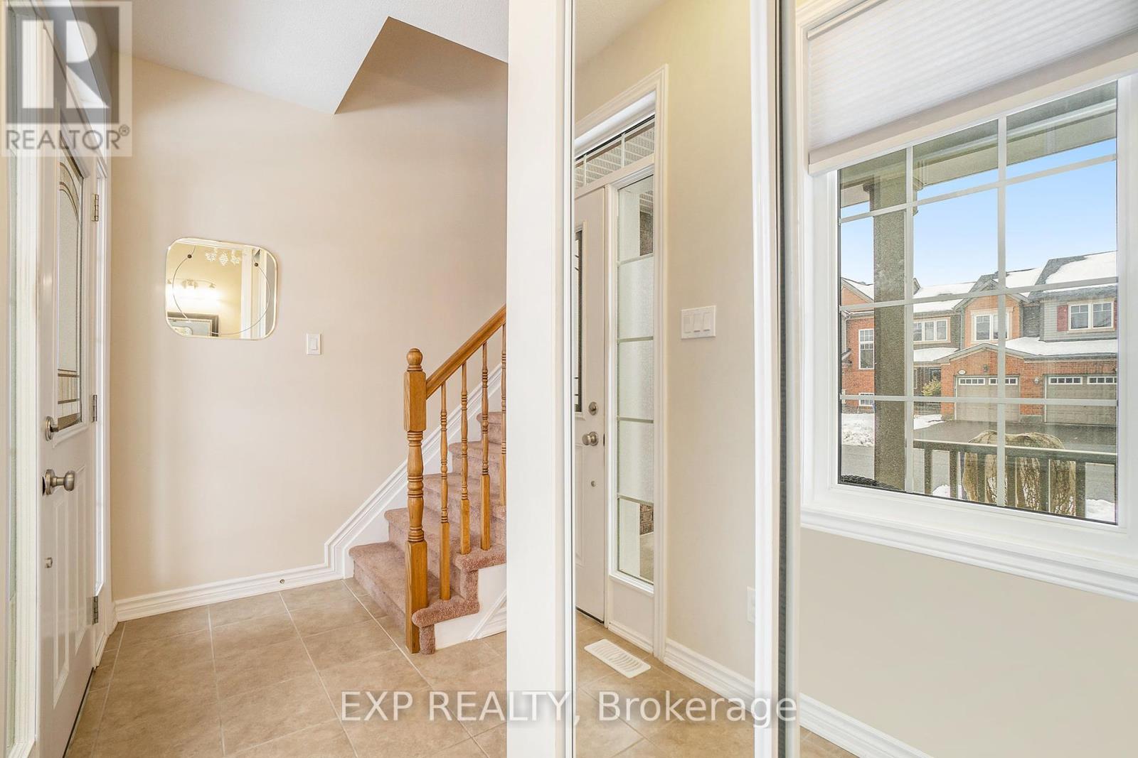 405 MEADOWHAWK CRESCENT