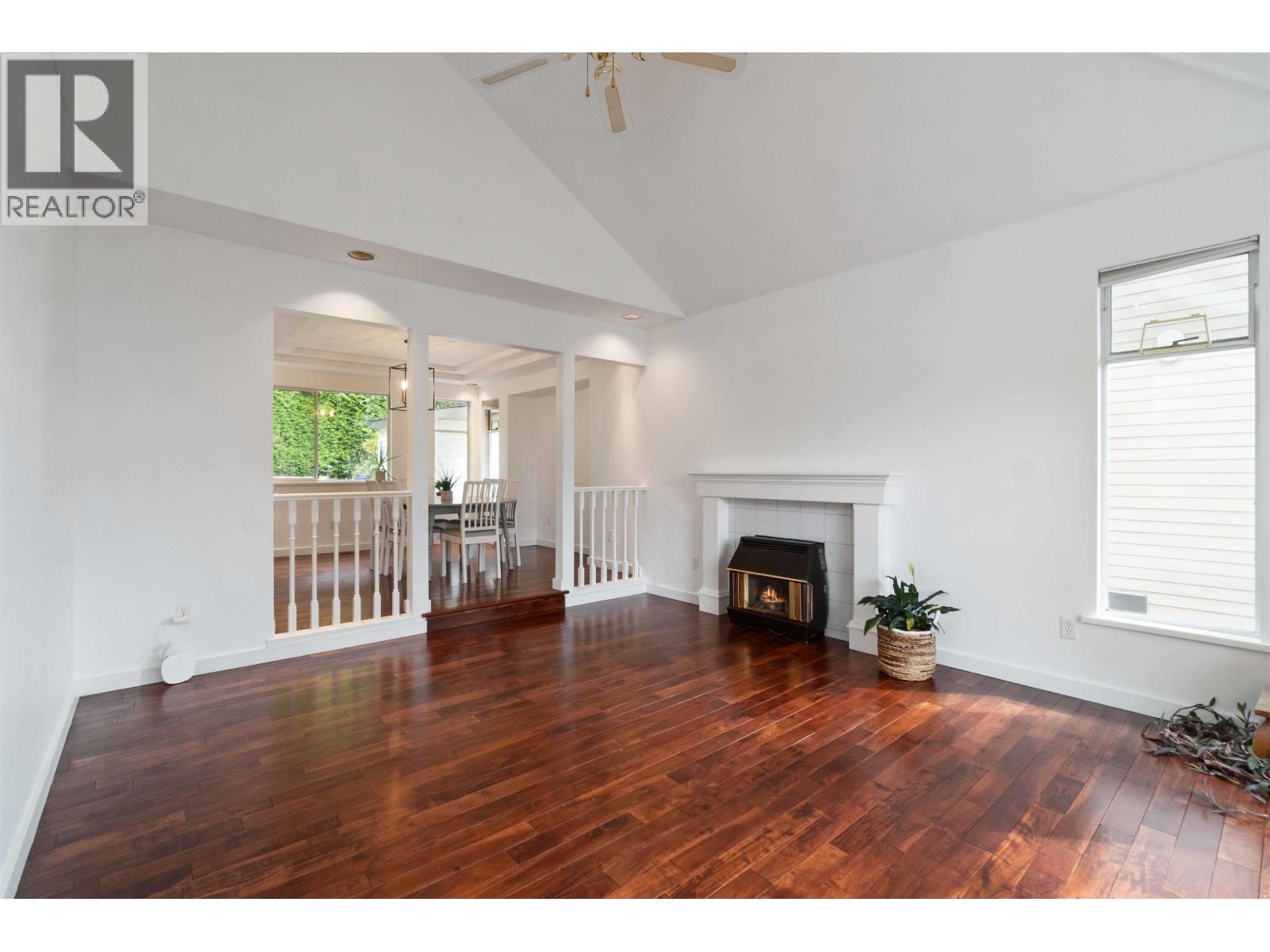 1412 MAGNOLIA PLACE