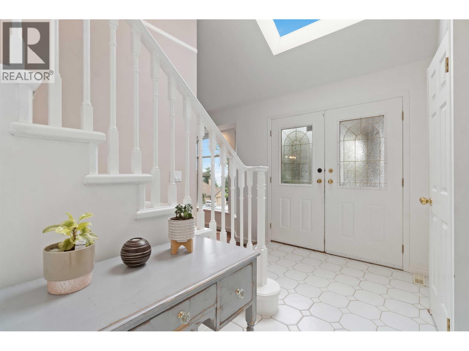 1412 MAGNOLIA PLACE