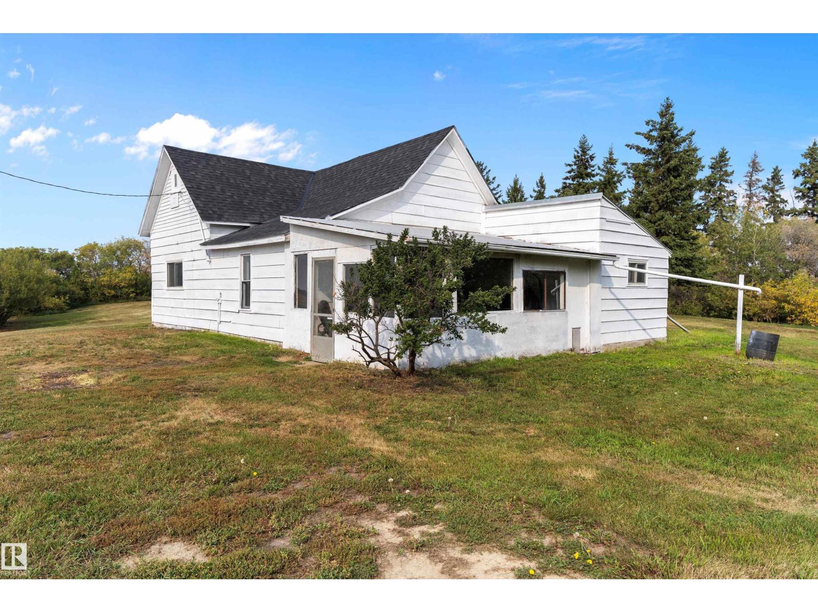 534065 174 Range Road