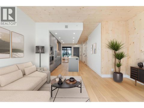 203 310 SALTER STREET New Westminster BC V3M0N7