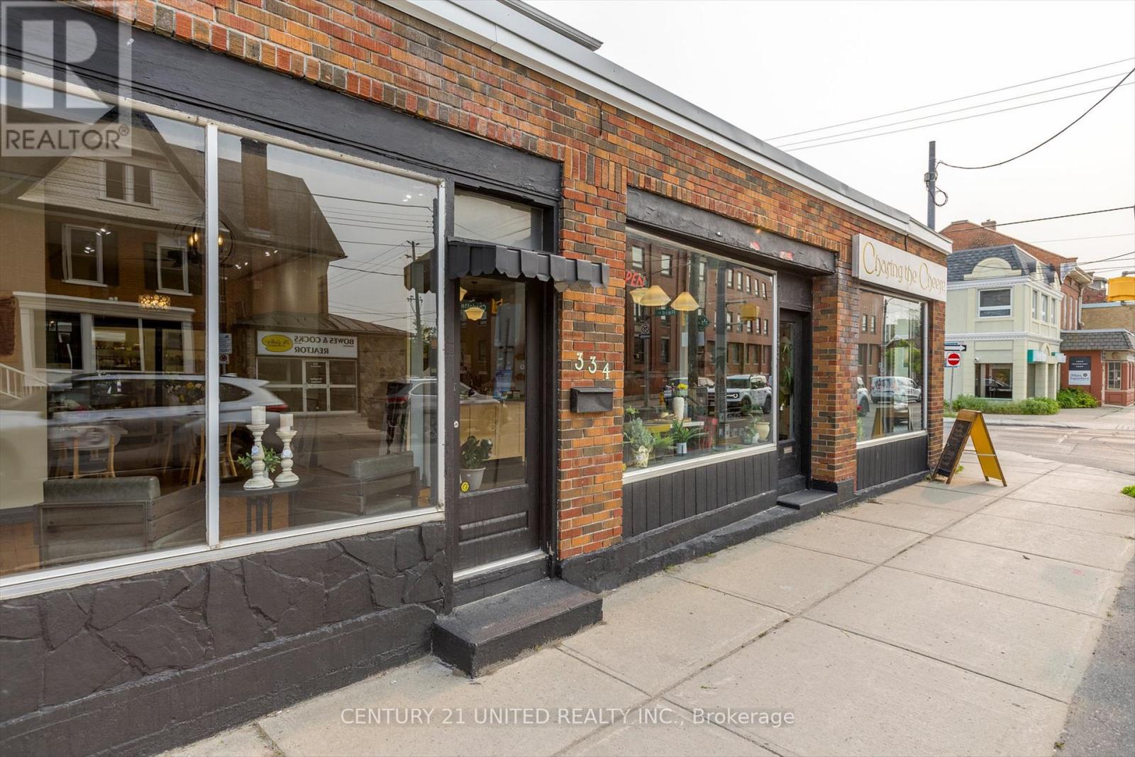 330-334 CHARLOTTE STREET W