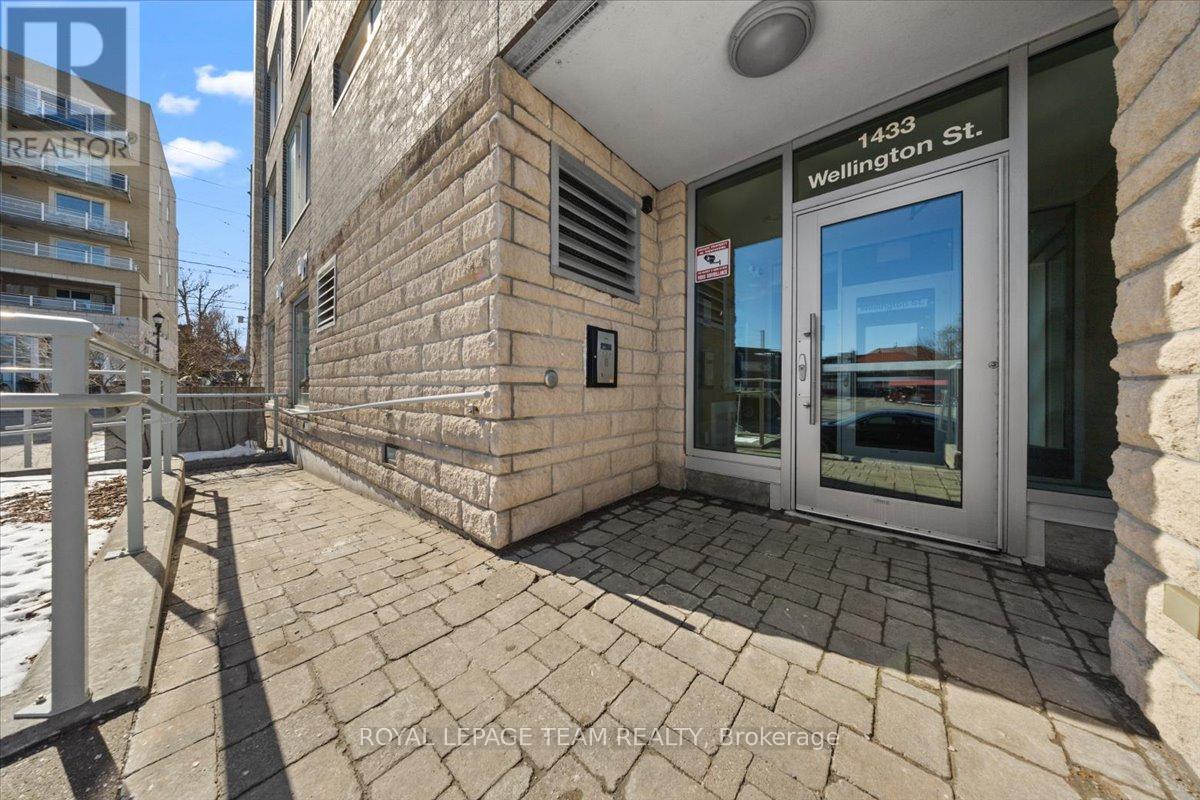 304 - 1433 WELLINGTON STREET