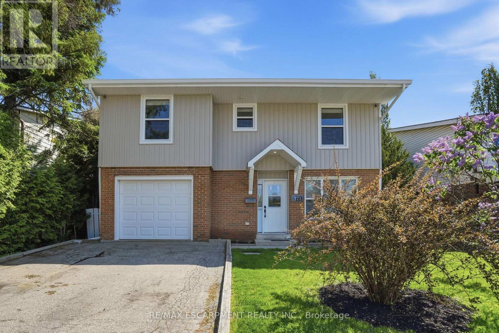 371 BRANTWOOD PARK ROAD