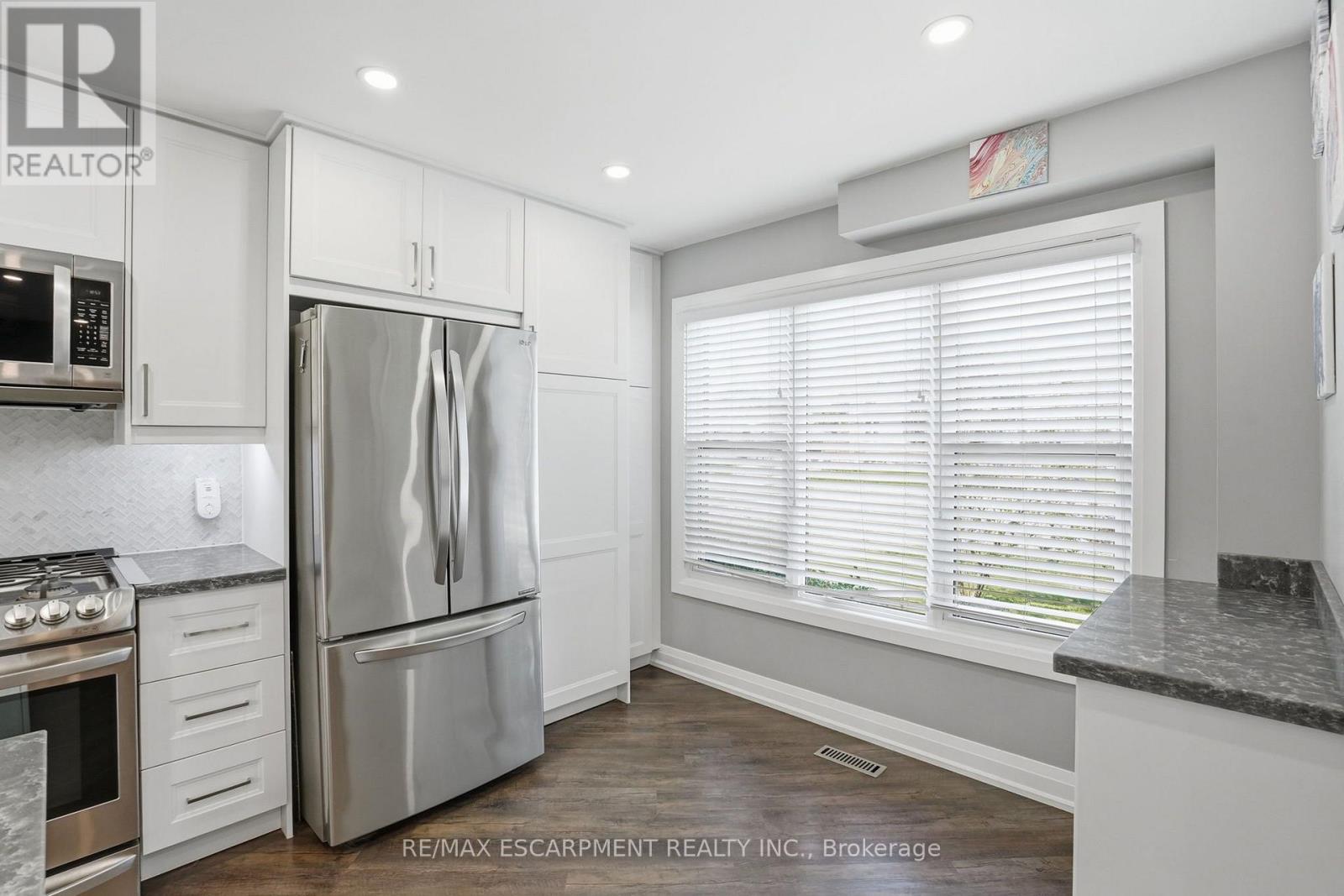 371 BRANTWOOD PARK ROAD