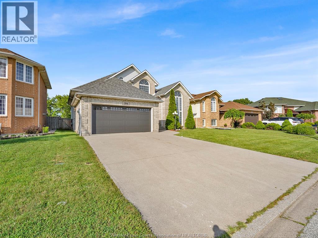 204 HAMPTON CRESCENT