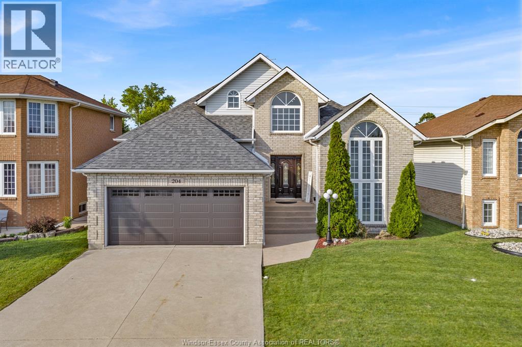204 HAMPTON CRESCENT