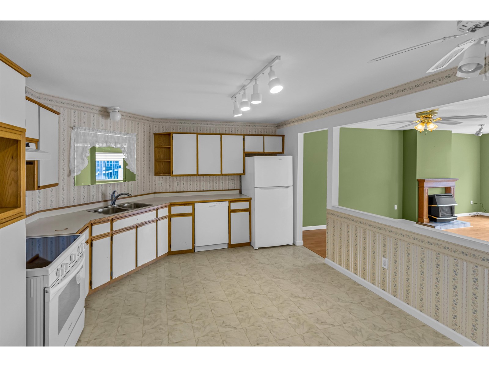 204 45660 KNIGHT ROAD|Sardis West Vedder