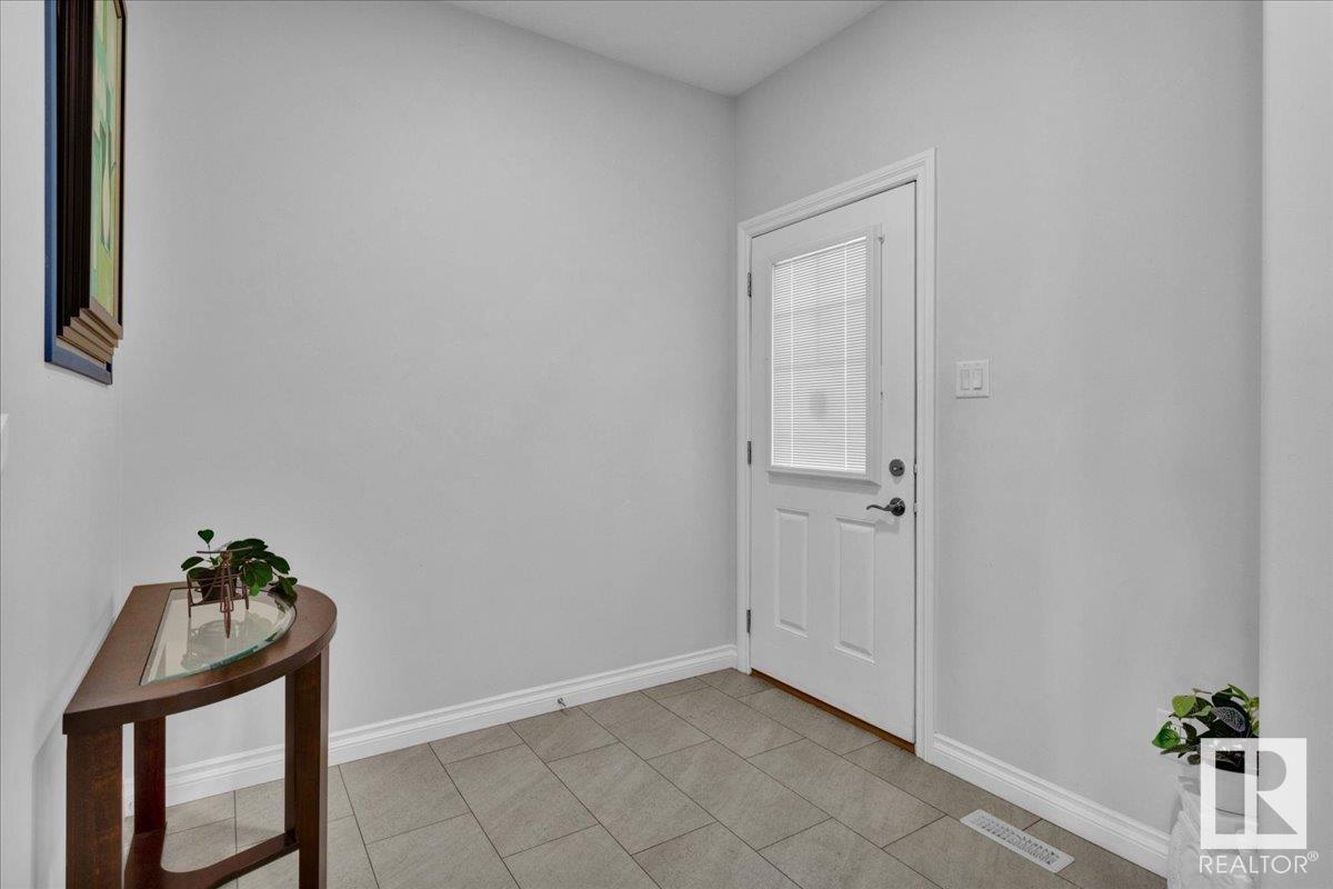 8708 223 ST NW