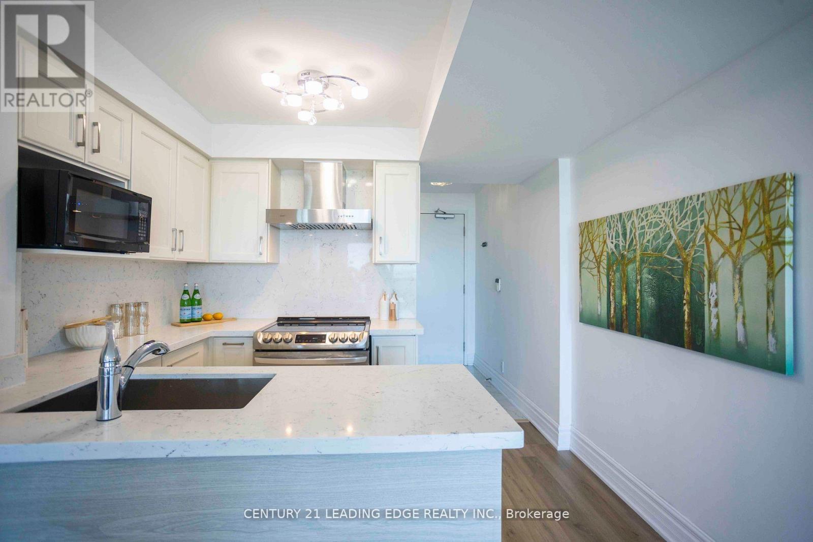 2112 - 38 LEE CENTRE DRIVE