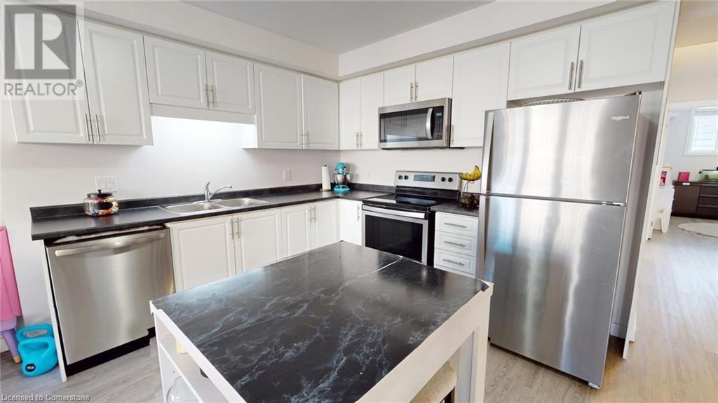 160 ROCHEFORT Street Unit# D11