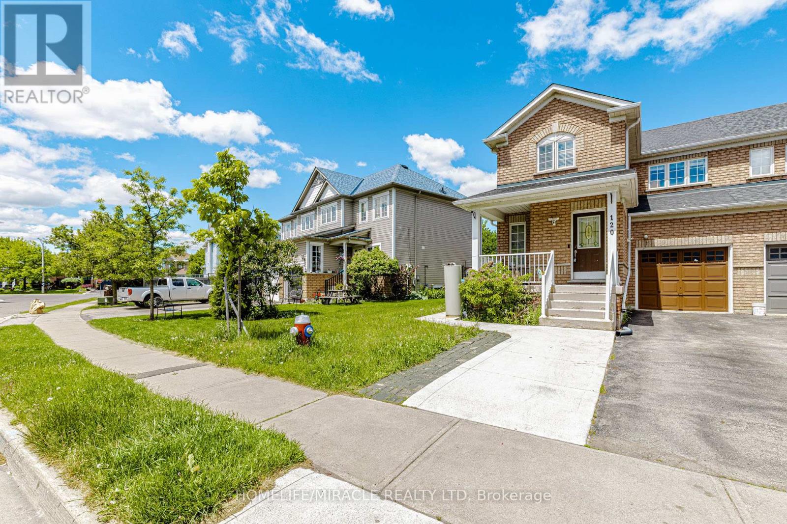 120 VICEROY CRESCENT