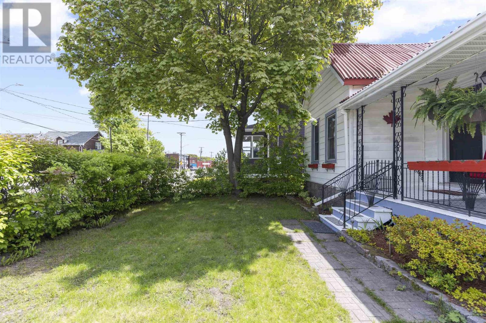 Homes for Sale Sault Ste. Marie 201 St Georges AVE W