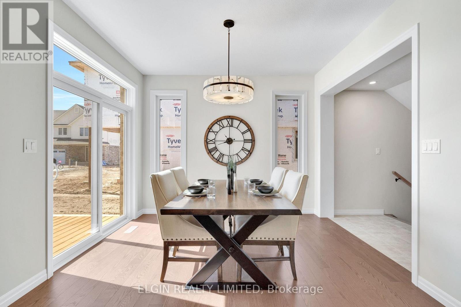 77 HEMLOCK CRESCENT