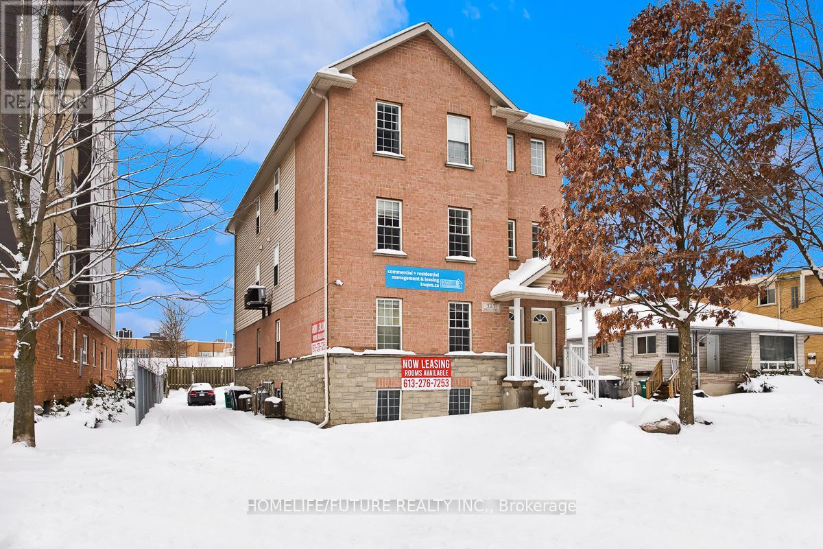 4 UNITS W/20 RMS - 327 SPRUCE STREET