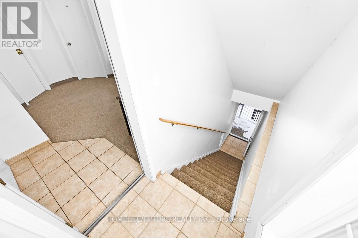 4 UNITS W/20 RMS - 327 SPRUCE STREET