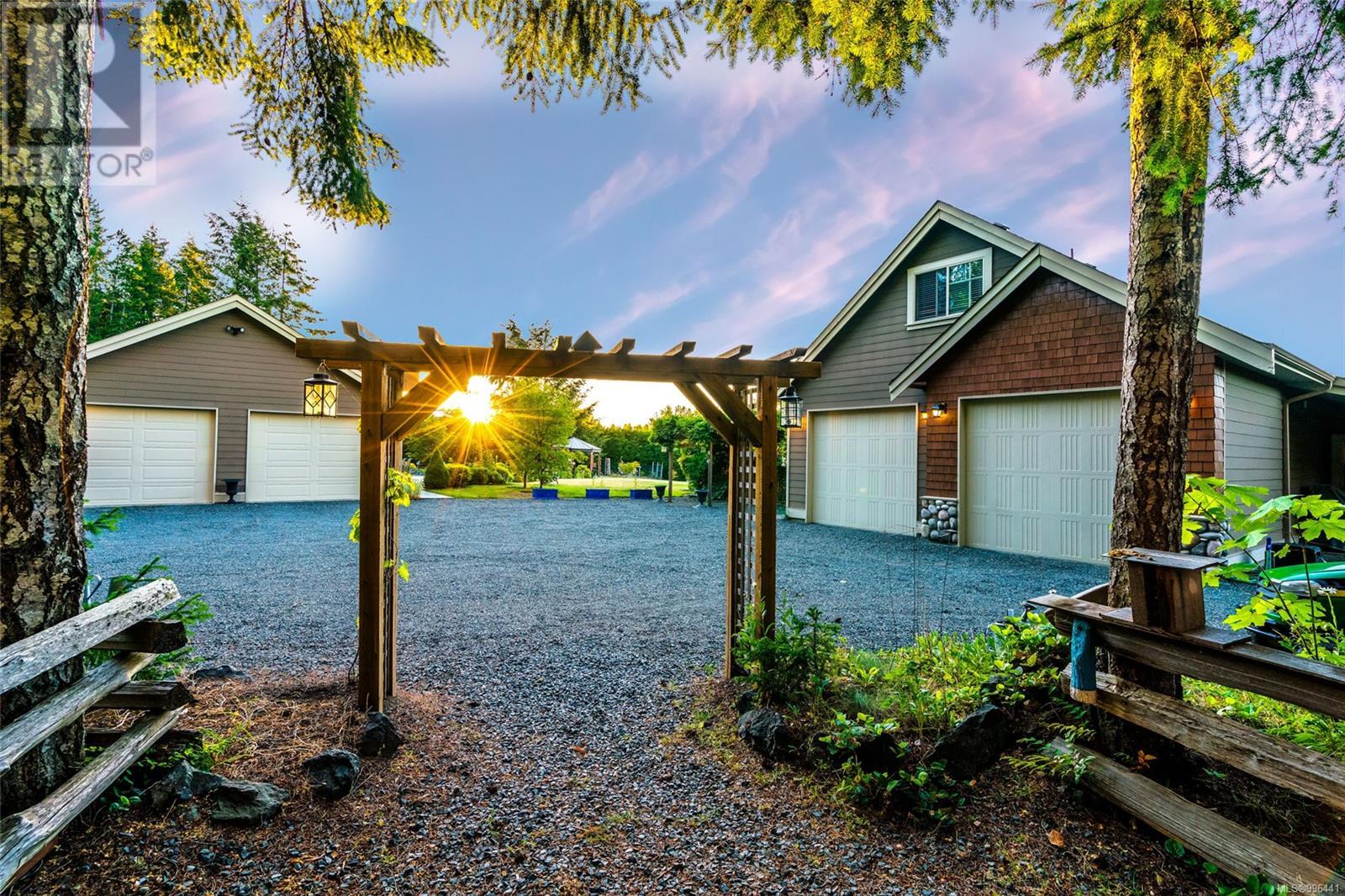 905 Rivers Edge Dr