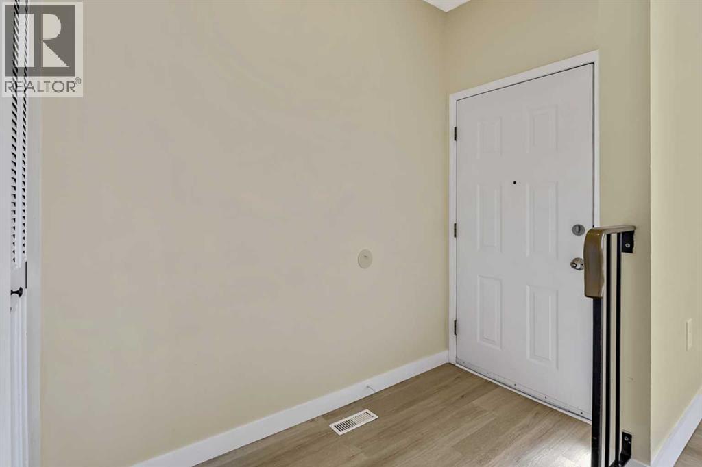 27 Aberdare Crescent NE