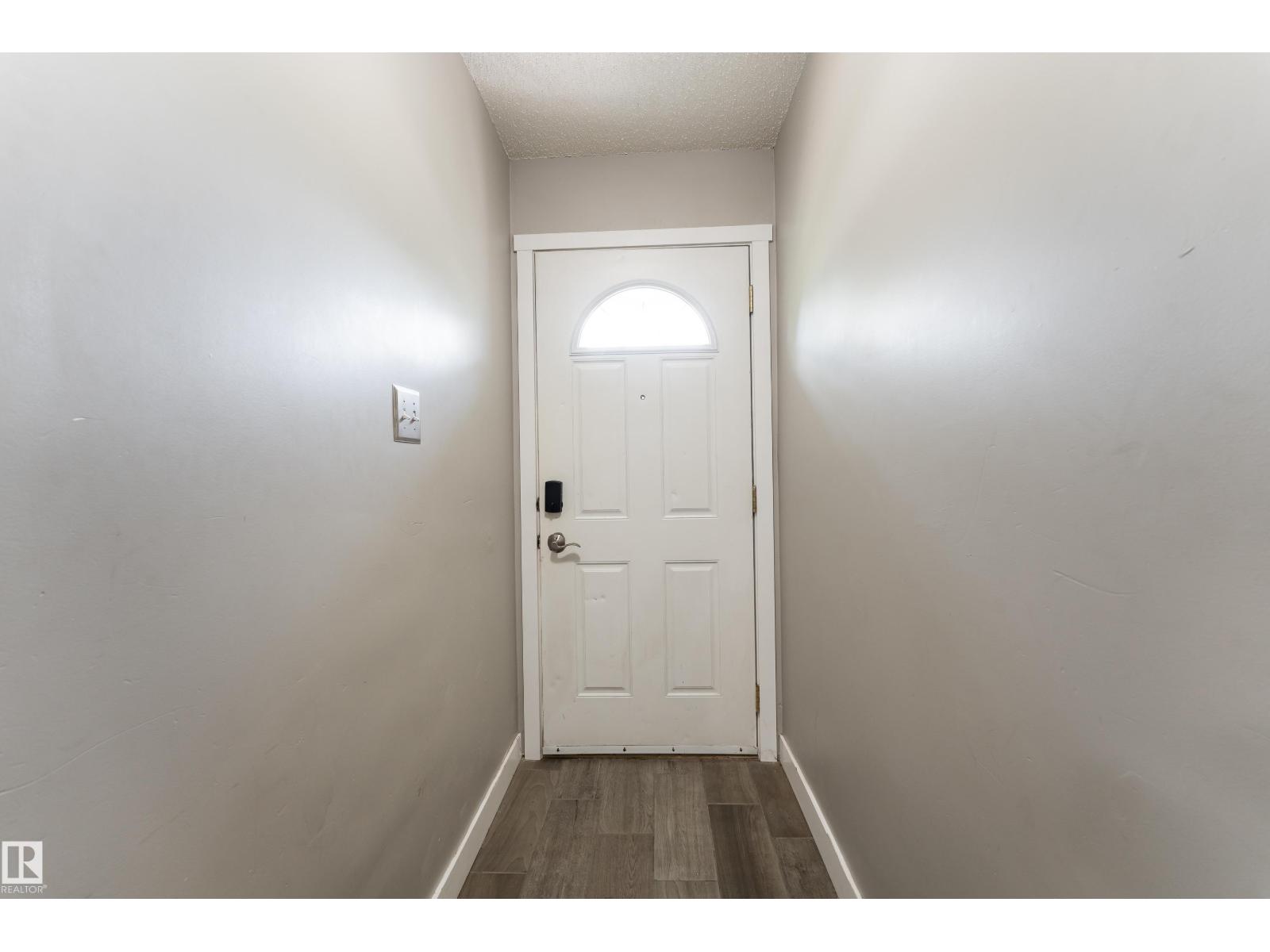 #2 4707 126 AV NW