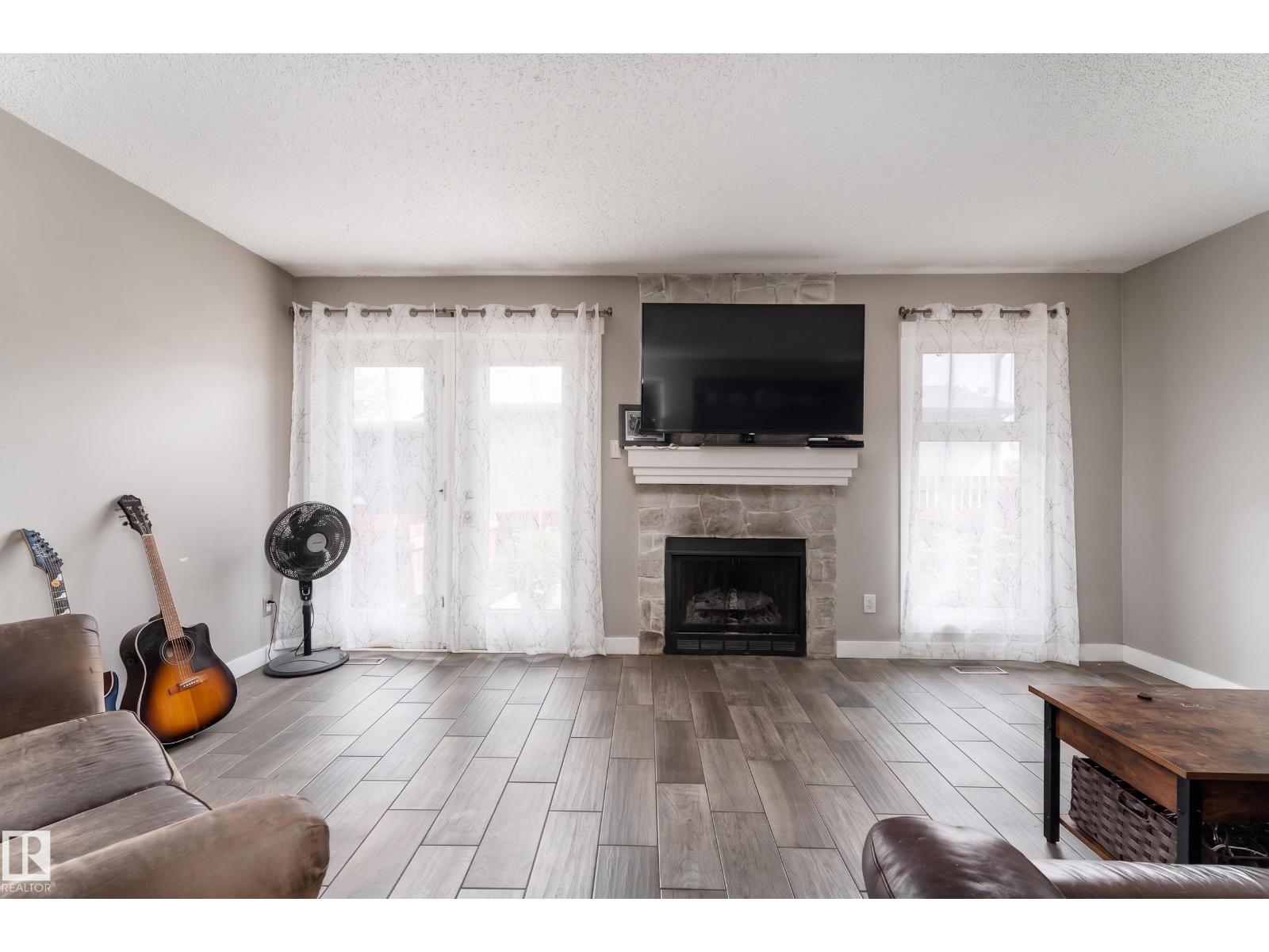 #2 4707 126 AV NW