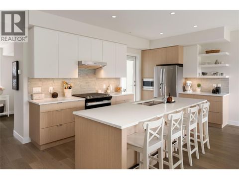 3719 WOODSDALE Road Unit# 17 Lake Country BC V4V1X2